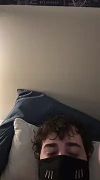 Snapshot of Your_femboy24 chatting on January 29, 2025, 7:32 pm Your femboy24 online show from January 29, 2025, 7:32 pm