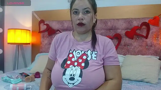 Snapshot of vennuss_89 chatting on January 6, 2026, 11:47 am vennuss 89 online show from January 6, 2026, 11:47 am