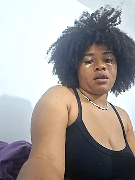 Snapshot of DANIELA_MICHEL chatting on March 21, 2025, 7:35 pm DANIELA MICHEL online show from March 21, 2025, 7:35 pm