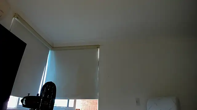 Snapshot of agussaenz chatting on March 18, 2025, 10:48 pm agussaenz online show from March 18, 2025, 10:48 pm