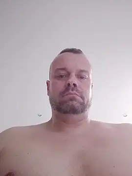 Snapshot of mikaaaaase chatting on February 28, 2026, 8:03 am mikaaaaase online show from February 28, 2026, 8:03 am