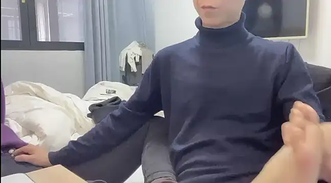 Snapshot of TGH521 chatting on January 25, 2025, 4:34 am TGH521 online show from January 25, 2025, 4:34 am