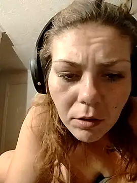 sexycockfiend777 online show from December 3, 2024, 1:06 pm