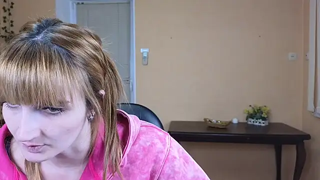 Nika Kitten online show from February 25, 2025, 11:59 pm