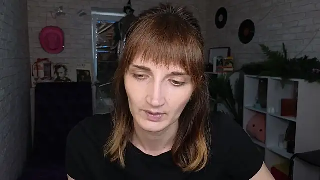 Nika Kitten online show from April 1, 2026, 11:44 am