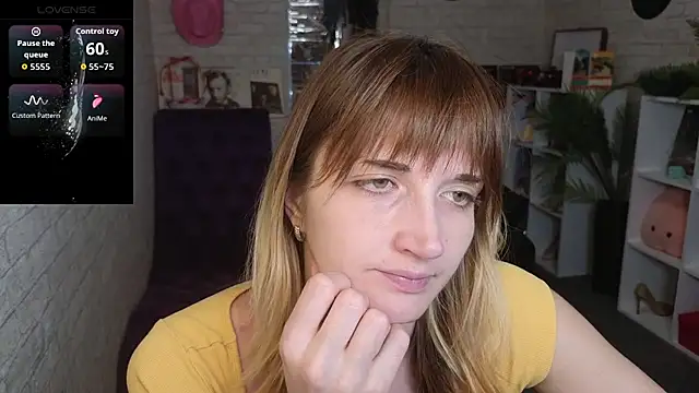 Nika Kitten online show from April 15, 2026, 10:43 am