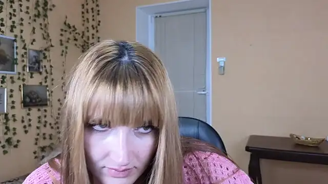 Nika Kitten online show from February 26, 2025, 11:41 pm