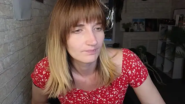 Snapshot of Nika_Kitten chatting on May 7, 2026, 10:51 am Nika Kitten online show from May 7, 2026, 10:51 am