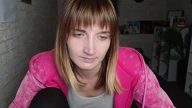 Snapshot of Nika_Kitten chatting on April 27, 2026, 10:35 am Nika Kitten online show from April 27, 2026, 10:35 am