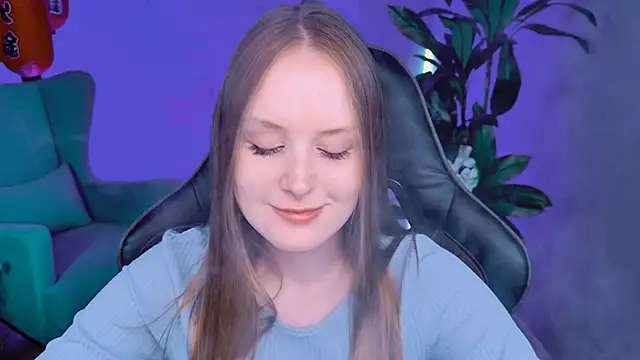 Snapshot of VivienLeeigh chatting on September 18, 2025, 11:13 am VivienLeeigh online show from September 18, 2025, 11:13 am