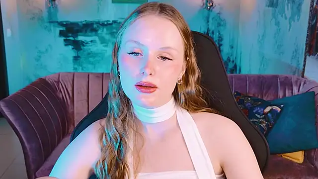 Snapshot of VivienLeeigh chatting on November 1, 2025, 5:40 pm VivienLeeigh online show from November 1, 2025, 5:40 pm