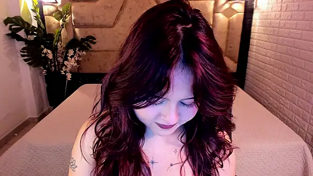 crimson tati  online show from May 21, 2026, 4:54 am