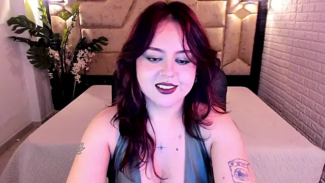 crimson tati  online show from May 14, 2026, 4:20 am