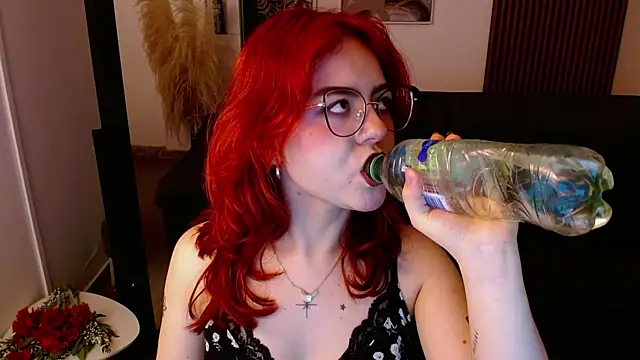 crimson tati  online show from March 21, 2025, 5:11 am