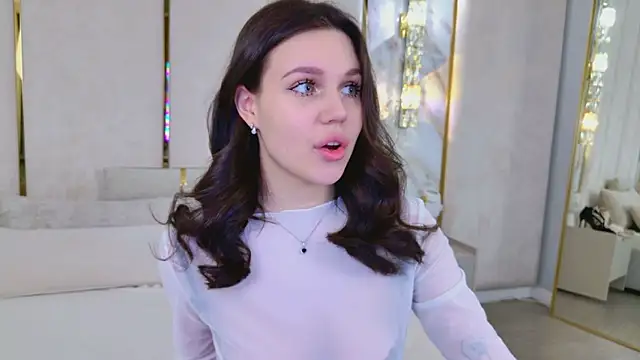 Snapshot of RihannaRose chatting on February 4, 2026, 5:08 pm RihannaRose online show from February 4, 2026, 5:08 pm