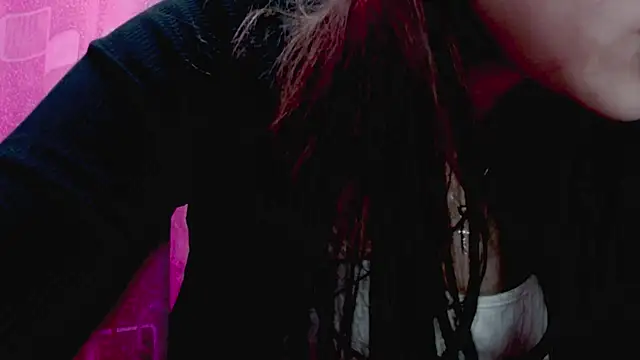 holy juli online show from February 22, 2026, 11:39 pm