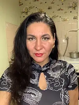 Snapshot of Tina_Moretti chatting on March 4, 2025, 8:16 pm Tina Moretti online show from March 4, 2025, 8:16 pm