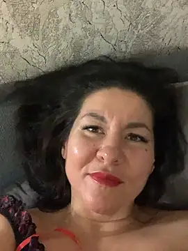 Snapshot of Tina_Moretti chatting on March 16, 2025, 9:47 pm Tina Moretti online show from March 16, 2025, 9:47 pm