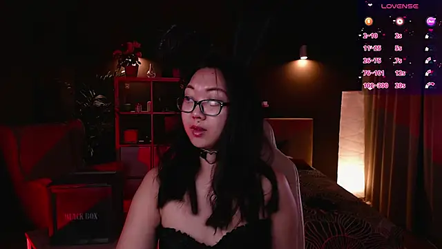 Snapshot of Marine_Vact chatting on October 14, 2025, 2:07 pm Marine Vact online show from October 14, 2025, 2:07 pm