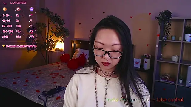 Snapshot of Marine_Vact chatting on February 13, 2025, 5:33 pm Marine Vact online show from February 13, 2025, 5:33 pm