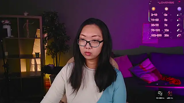 Snapshot of Marine_Vact chatting on September 14, 2025, 5:24 pm Marine Vact online show from September 14, 2025, 5:24 pm