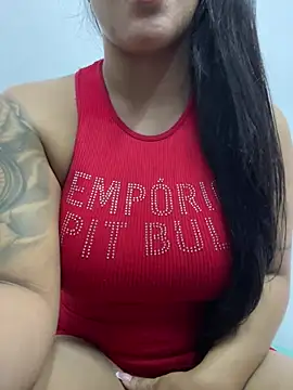 Snapshot of luara1988 chatting on February 10, 2026, 6:51 pm luara1988 online show from February 10, 2026, 6:51 pm