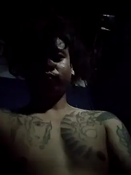 Snapshot of Honyogi chatting on December 4, 2025, 8:52 pm Honyogi online show from December 4, 2025, 8:52 pm