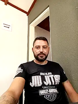 P4uzud4O online show from March 28, 2026, 11:44 am