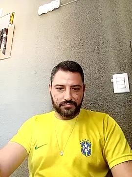 P4uzud4O online show from April 5, 2026, 11:39 am