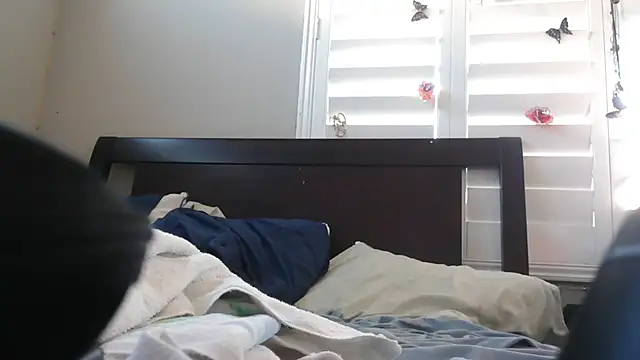 cloudyspun online show from November 24, 2025, 10:21 pm