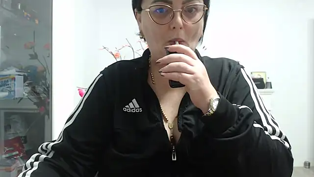 Snapshot of Amandamuller1982 chatting on November 23, 2025, 11:59 pm Amandamuller1982 online show from November 23, 2025, 11:59 pm