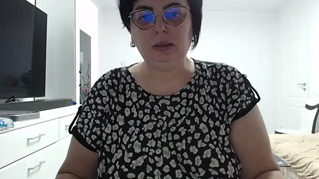 Amandamuller1982 online show from February 5, 2026, 9:16 am