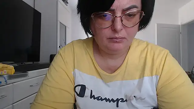 Amandamuller1982 online show from March 17, 2026, 9:56 am