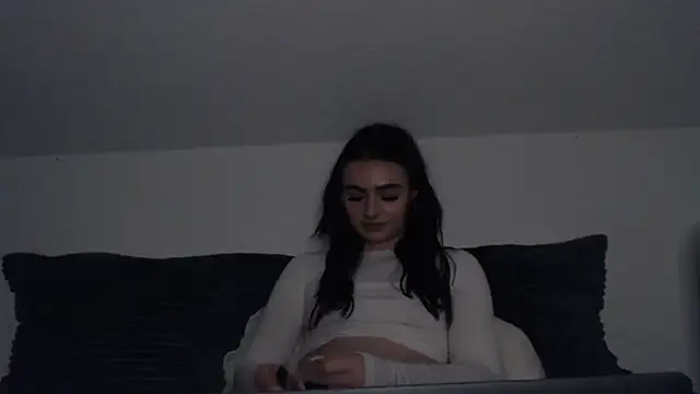 AdelinaAlia online show from January 30, 2025, 11:55 pm