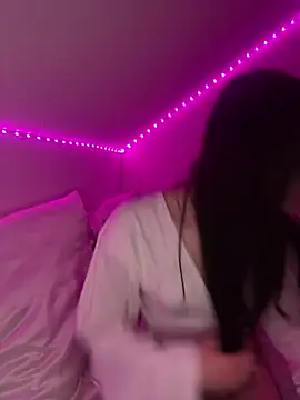 Snapshot of AdelinaAlia chatting on February 2, 2026, 11:15 pm AdelinaAlia online show from February 2, 2026, 11:15 pm