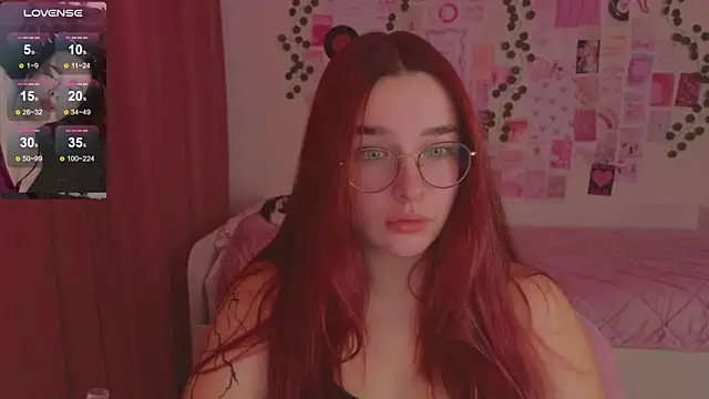 Snapshot of CookyDaisy chatting on October 22, 2025, 4:56 am CookyDaisy online show from October 22, 2025, 4:56 am