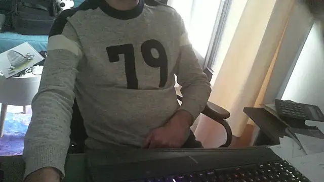 shyfrenchcock1 online show from February 8, 2025, 3:31 pm