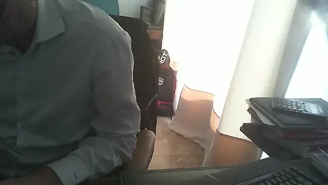 shyfrenchcock1 online show from November 18, 2025, 9:56 am