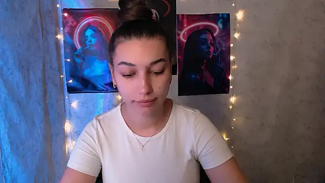 KarolinaRosse  online show from December 5, 2025, 6:23 am