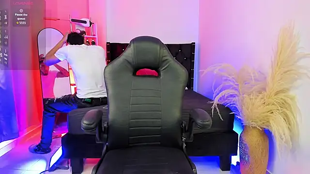 Duriel  online show from November 6, 2025, 6:12 pm