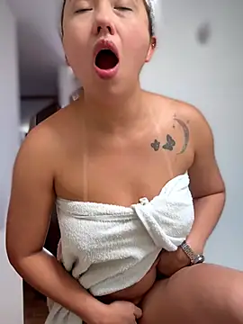 VIOLETA-25  online show from March 26, 2026, 3:10 pm