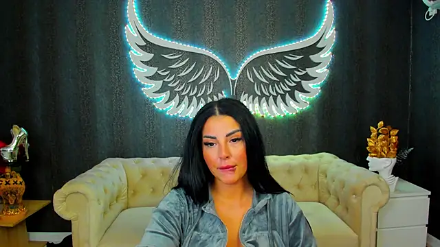 anemarieejolie online show from October 16, 2025, 5:43 pm