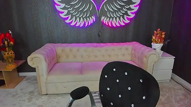 anemarieejolie online show from September 24, 2025, 4:02 pm