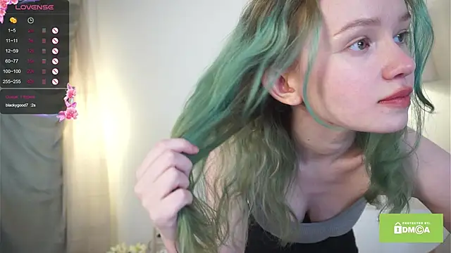 Snapshot of evkasup chatting on March 21, 2025, 3:35 pm evkasup online show from March 21, 2025, 3:35 pm