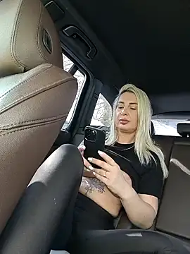 Snapshot of Blond_Babes chatting on February 22, 2025, 9:45 am Blond Babes online show from February 22, 2025, 9:45 am