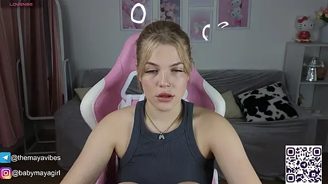 Snapshot of Maya_Rave chatting on October 1, 2025, 3:55 am Maya Rave online show from October 1, 2025, 3:55 am