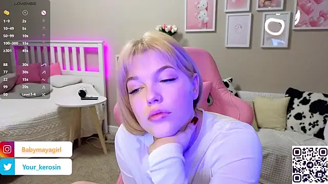 Snapshot of Maya_Rave chatting on March 6, 2025, 3:46 am Maya Rave online show from March 6, 2025, 3:46 am