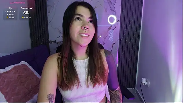 Snapshot of luccianagreyy chatting on February 24, 2026, 12:28 pm luccianagreyy online show from February 24, 2026, 12:28 pm