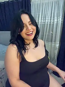 Snapshot of PoliBenett_ chatting on March 2, 2025, 1:15 am PoliBenett  online show from March 2, 2025, 1:15 am