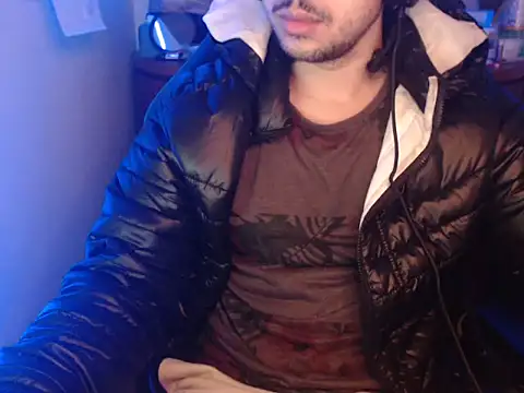 Snapshot of anjonoturno1 chatting on October 13, 2025, 4:08 pm anjonoturno1 online show from October 13, 2025, 4:08 pm